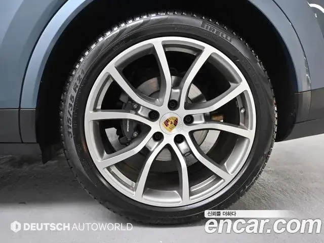 Porsche Cayenne 2020 — Photo 4/20