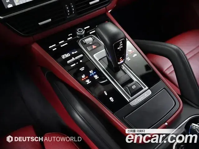 Porsche Cayenne 2020 — Photo 8/20