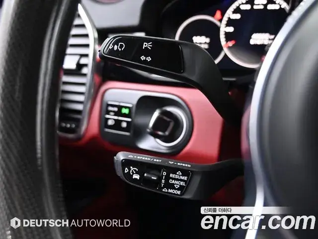 Porsche Cayenne 2020 — Photo 17/20