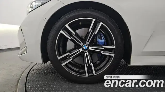 BMW 3 Series 2025 — Photo 5/20
