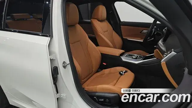 BMW 3 Series 2025 — Photo 11/20