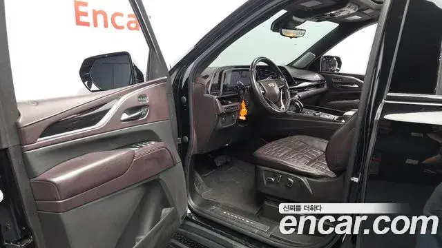 Cadillac Escalade 2022 — Photo 9/20