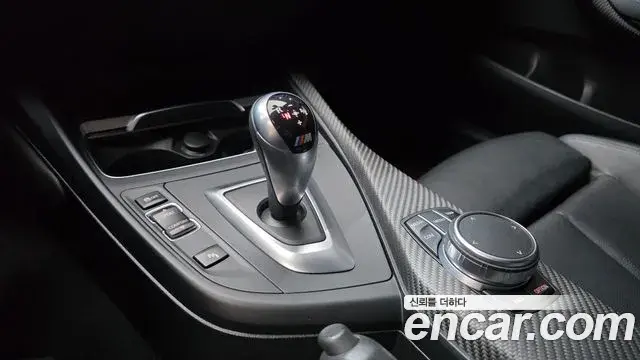 BMW M2 2018 — Фото 9/20