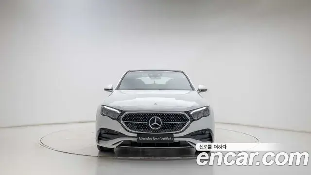 Mercedes-Benz E-Class 2026 — Photo 2/20
