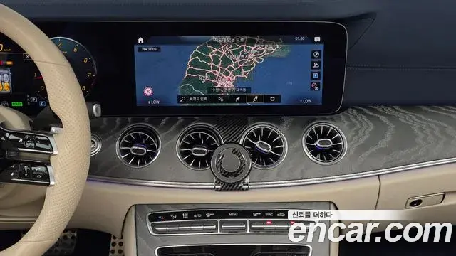 Mercedes-Benz E-Class 2021 — Фото 12/20