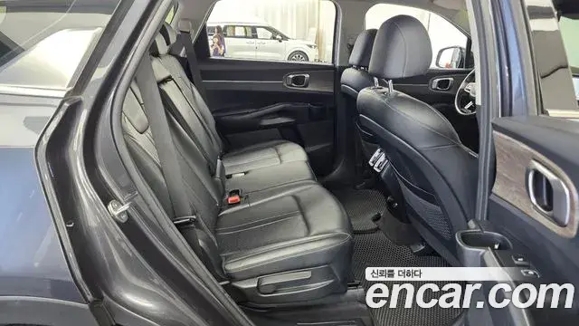 Kia Sorento 2021 — Photo 12/20