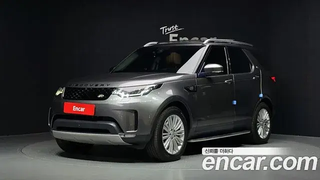 Land Rover Discovery 5 2018 — Photo 1/20