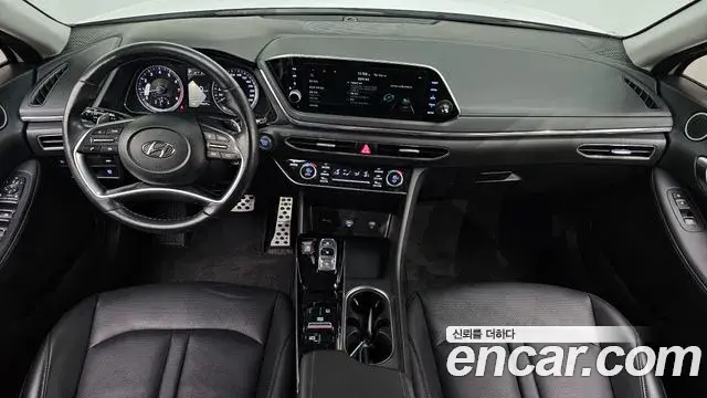 Hyundai Sonata 2022 — Фото 10/20