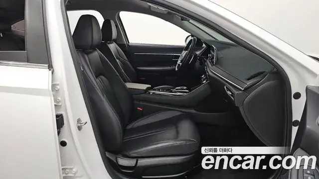 Hyundai Sonata 2022 — Фото 11/20