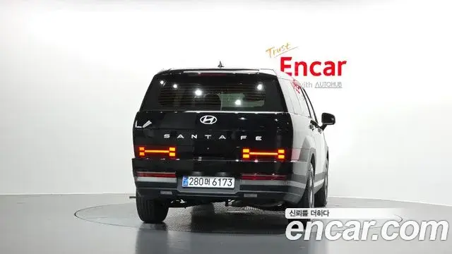 Hyundai Santa Fe 2025 — Фото 4/20
