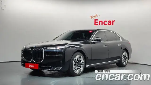 BMW 7 Series 2023 — Photo 1/20