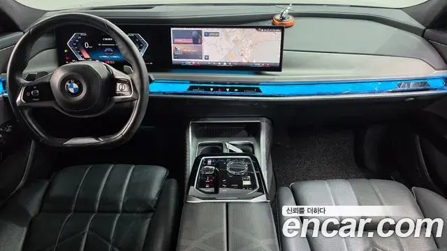 BMW 7 Series 2023 — Photo 7/20
