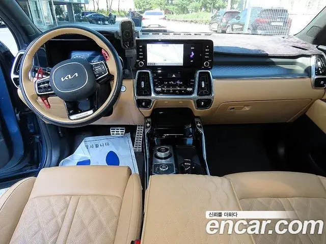 Kia Sorento 2021 — Фото 6/20