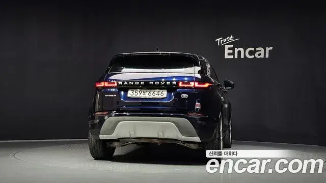 Land Rover Range Rover Evoque 2022 — Фото 4/20