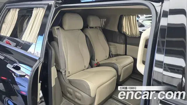 Kia Carnival 2022 — Фото 12/20
