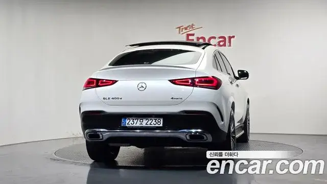 Mercedes-Benz GLE-Class 2023 — Фото 4/20