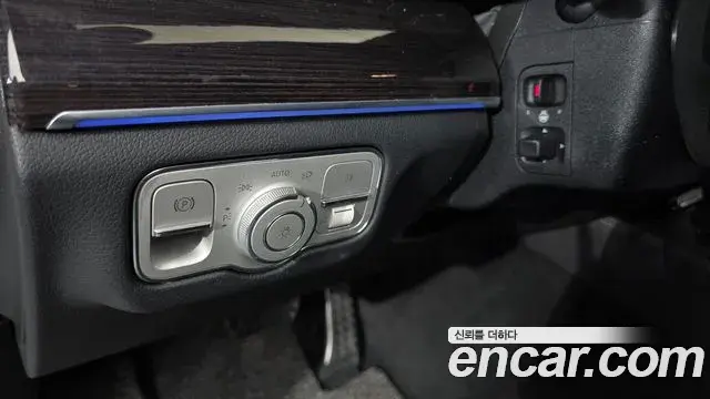 Mercedes-Benz GLE-Class 2023 — Фото 20/20