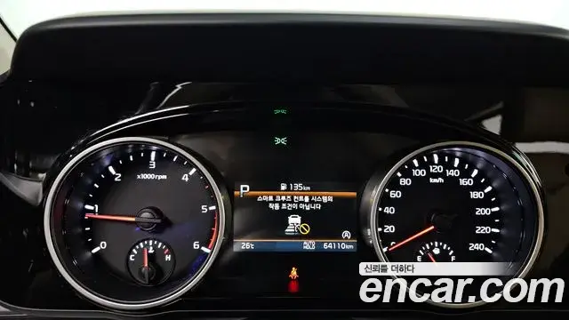 Kia Carnival 2022 — Фото 8/20