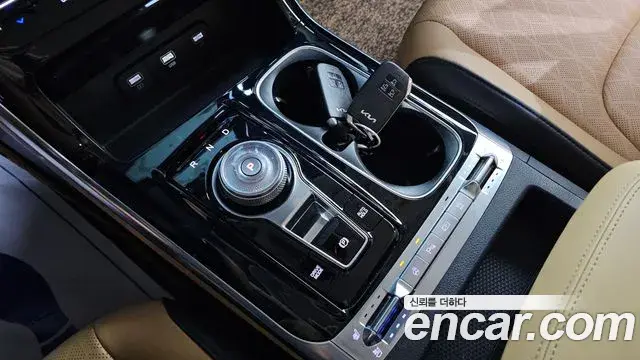 Kia Carnival 2022 — Фото 9/20