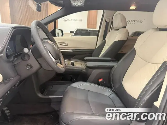 Toyota Sienna 2025 — Şəkil 11/14