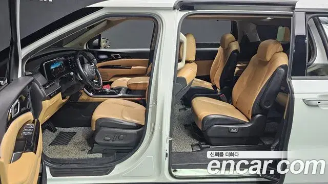 Kia Carnival 2020 — Photo 10/20