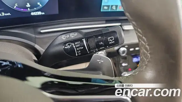 Kia Carnival 2023 — Şəkil 17/38