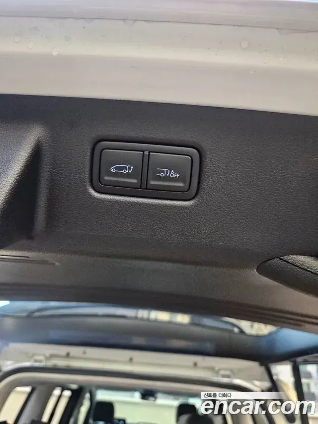 Hyundai Staria 2025 — Photo 11/20
