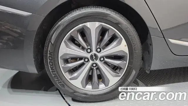 Kia K8 2021 — Şəkil 11/31