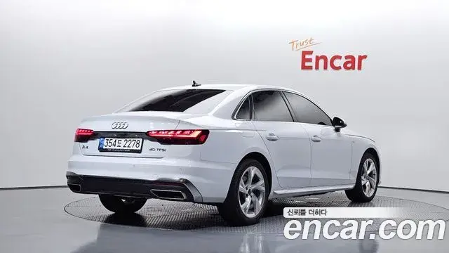 Audi A4 2021 — Фото 2/20
