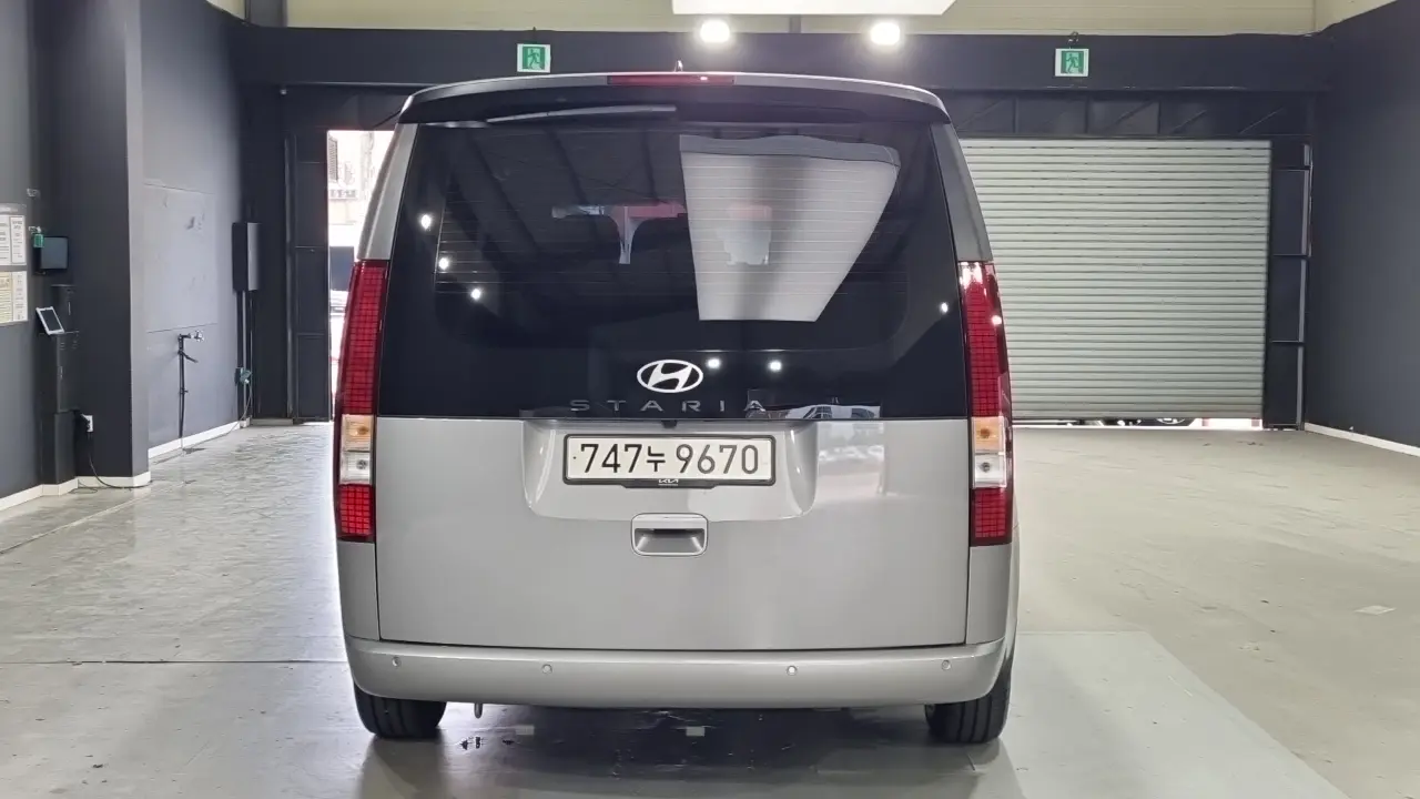 Hyundai Staria 2026 — Фото 3/17