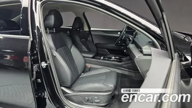 Kia K5 2025 — Şəkil 27/30