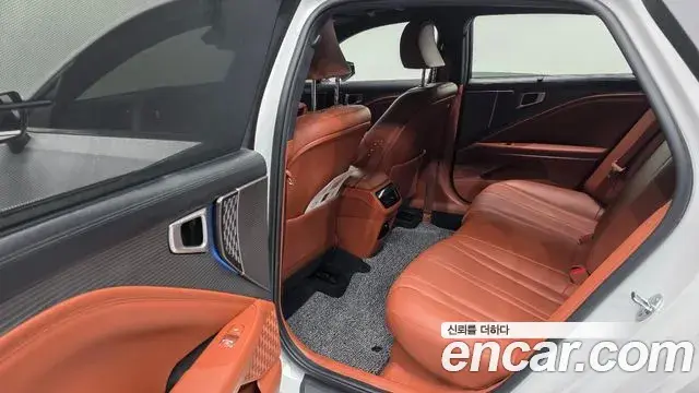 Kia K8 2025 — Photo 28/51