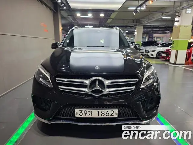 Mercedes-Benz GLE-Class 2018 — ფოტო 3/20