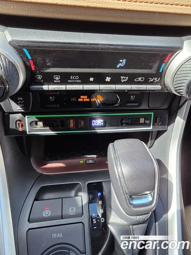 Toyota RAV4, 2025