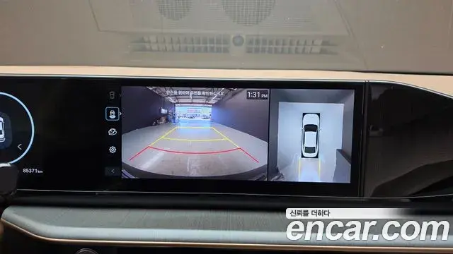 Hyundai Grandeur 2023 — Photo 15/20