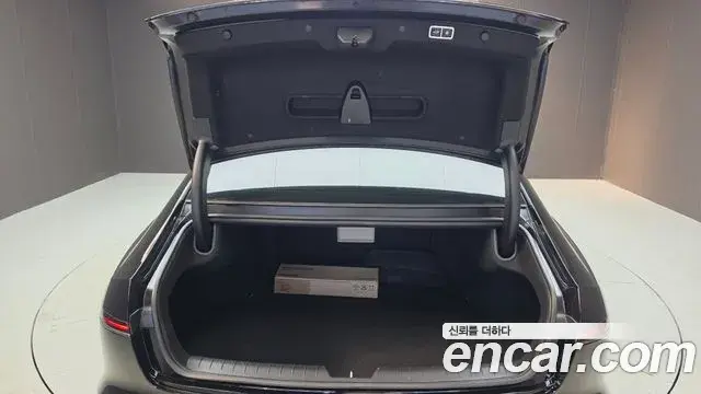 Hyundai Grandeur 2023 — Photo 18/20