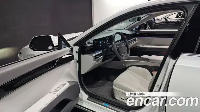 Hyundai Grandeur 2025 — Photo 10/20