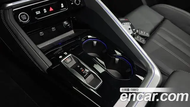Audi Q5 2025 — Şəkil 9/20