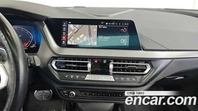 BMW 1 Series 2021 — Şəkil 14/20
