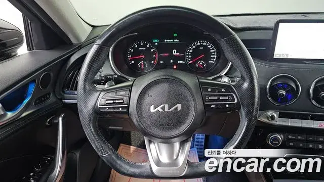 Kia Stinger 2021 — Photo 14/20