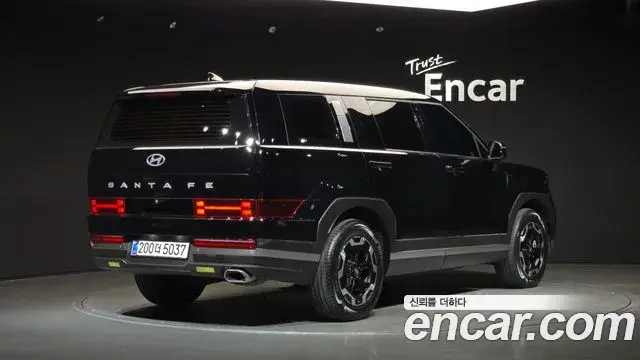 Hyundai Santa Fe 2025 — Photo 1/20