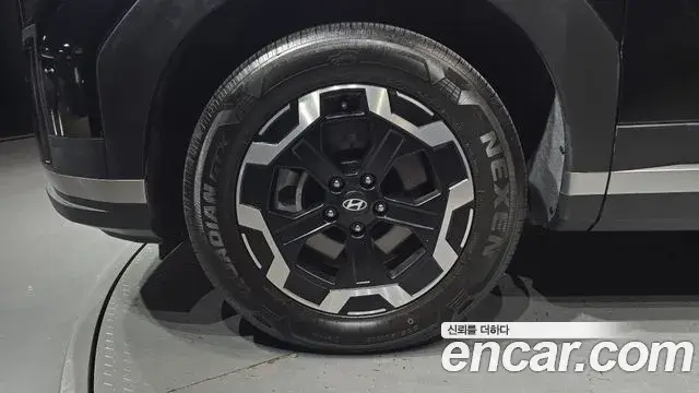Hyundai Santa Fe 2025 — Photo 4/20