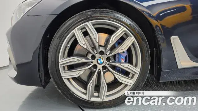 BMW 7 Series 2018 — Photo 4/20
