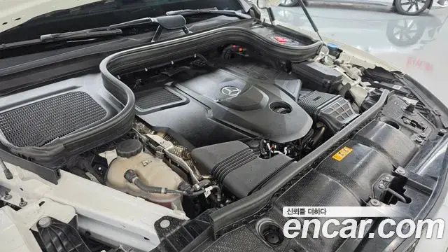 Mercedes-Benz GLE-Class 2020 — Фото 6/20