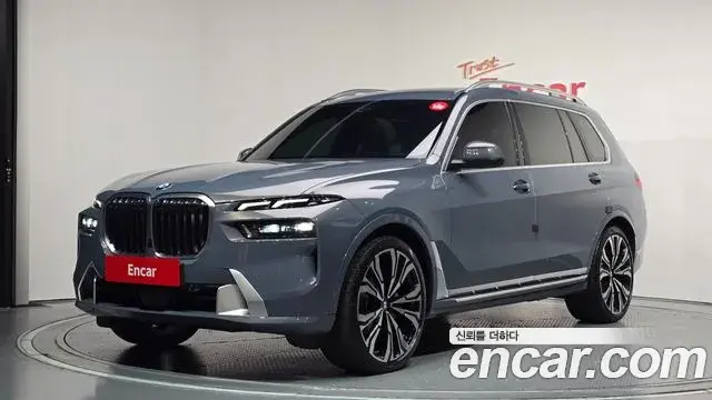 BMW X7 2023 — Photo 20/20
