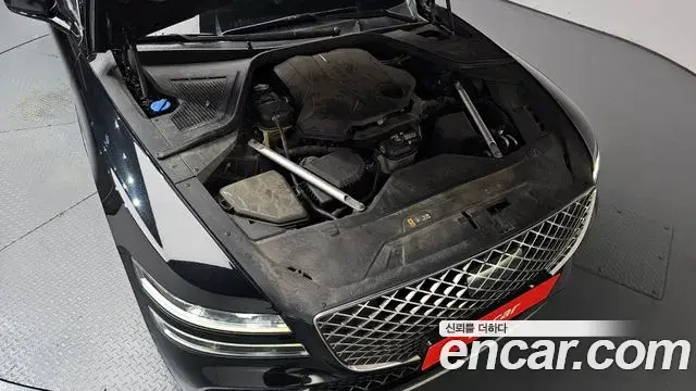 Genesis Electrified G80 2023 — Photo 6/20