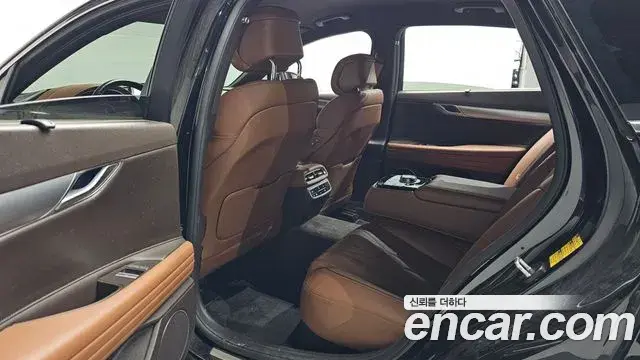 Genesis Electrified G80 2023 — Photo 12/20