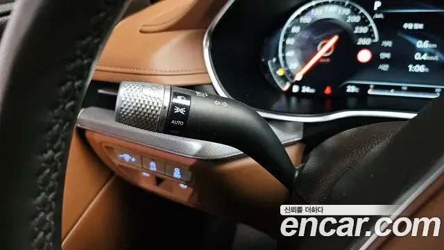 Genesis Electrified G80 2023 — Photo 15/20