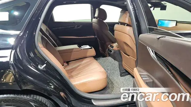 Genesis Electrified G80 2020 — Şəkil 11/20