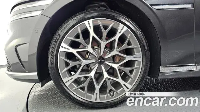 Genesis G90 2024 — Photo 5/20